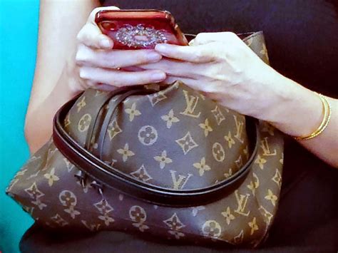 louis vuitton labour conditions|Louis Vuitton clothing industry.